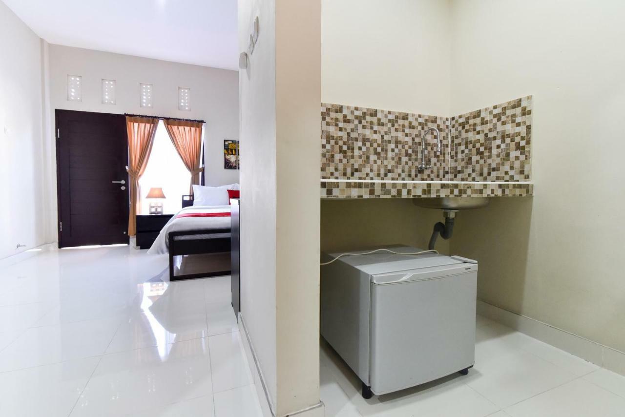 Reddoorz Near Jalan Imam Bonjol Denpasar 5*
