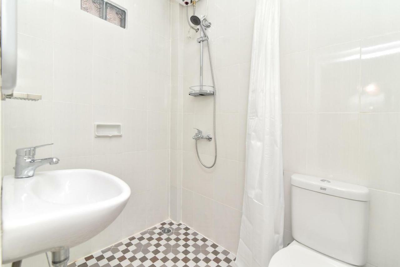 Reddoorz Near Jalan Imam Bonjol Denpasar Guest house 5*