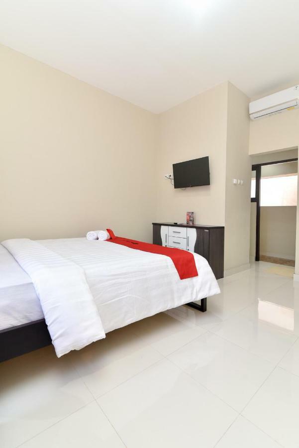 Guest house Reddoorz Near Jalan Imam Bonjol Denpasar Seminyak (Bali)